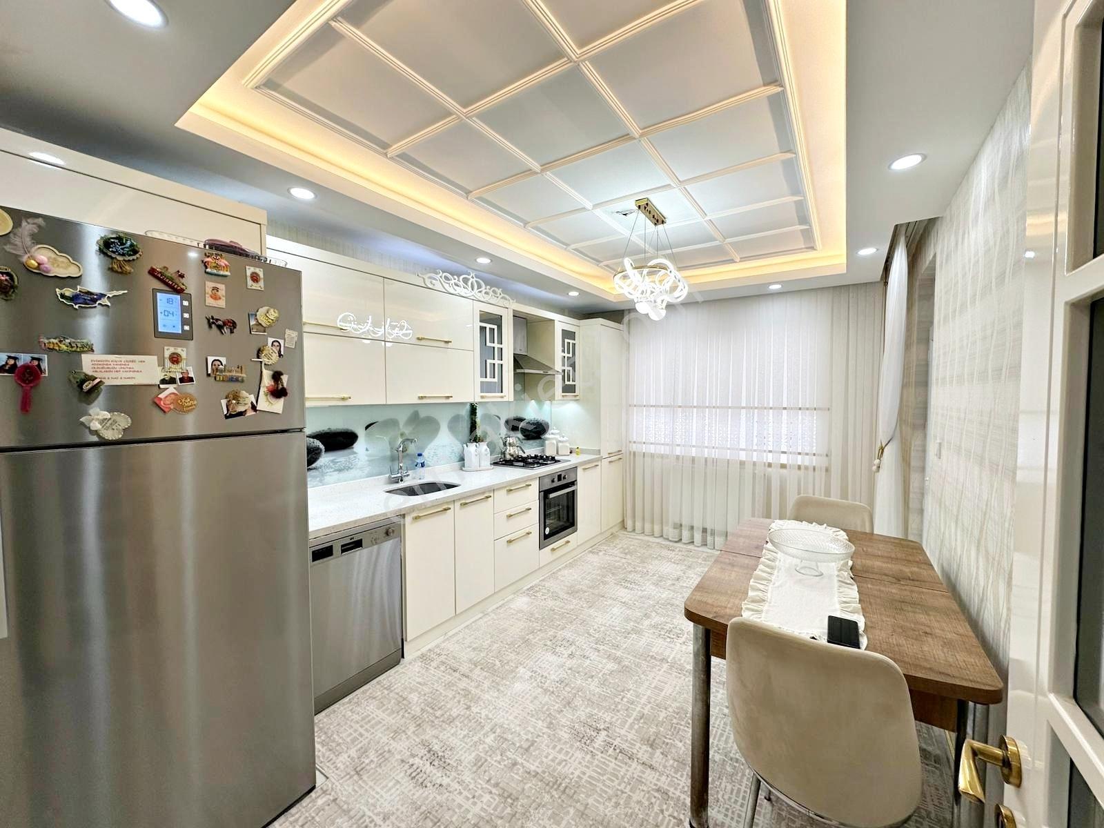 Belkız'da Kuruş Masrafsız Nezih Sitede Az Katlı Ultralüx 3+1 - Görsel 31