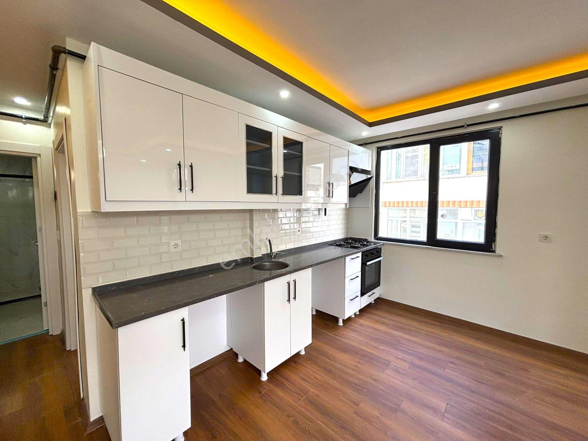 **eryıldız Gayrimenkul'den**acill Trepaş Yanı Merkezi Konumda Ultra Lüks 1+1 3.kat Ön Cephe - Görsel 27