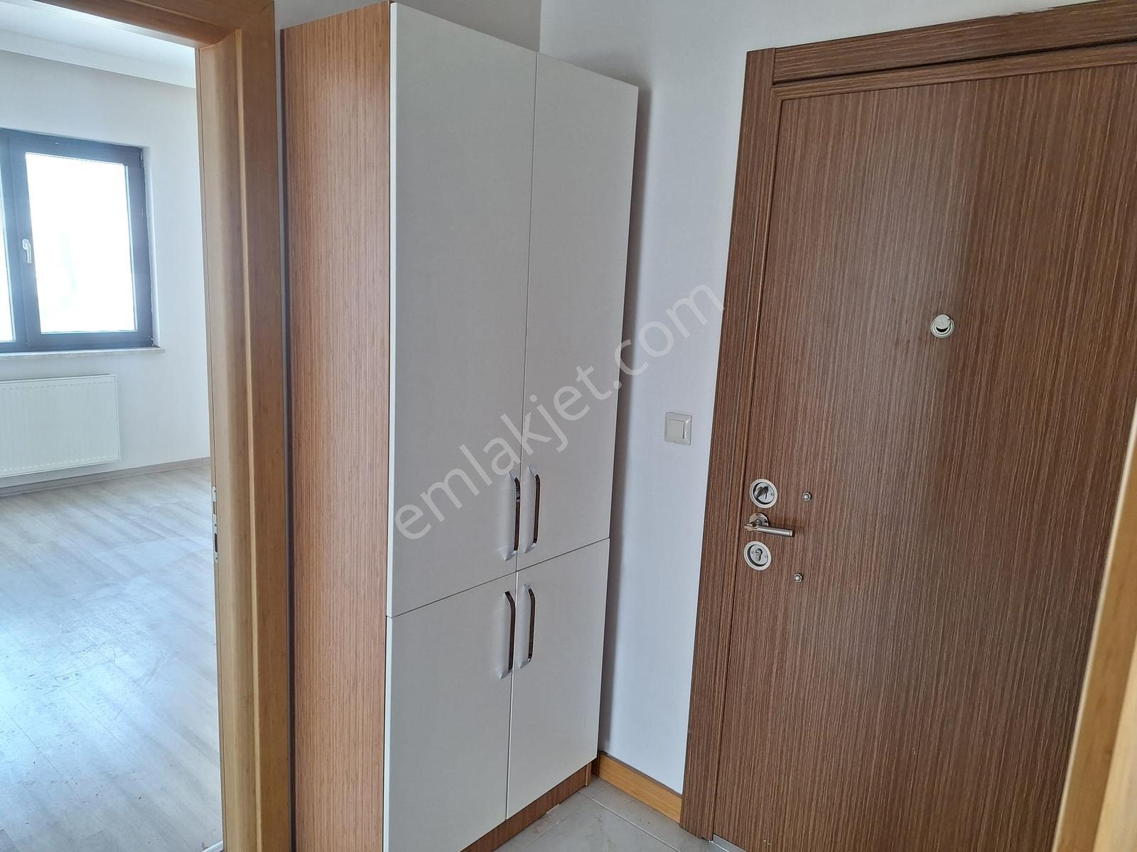 Esen'den Balatta Köşe Cephe Kiralık Ofis & Büro - Görsel 25
