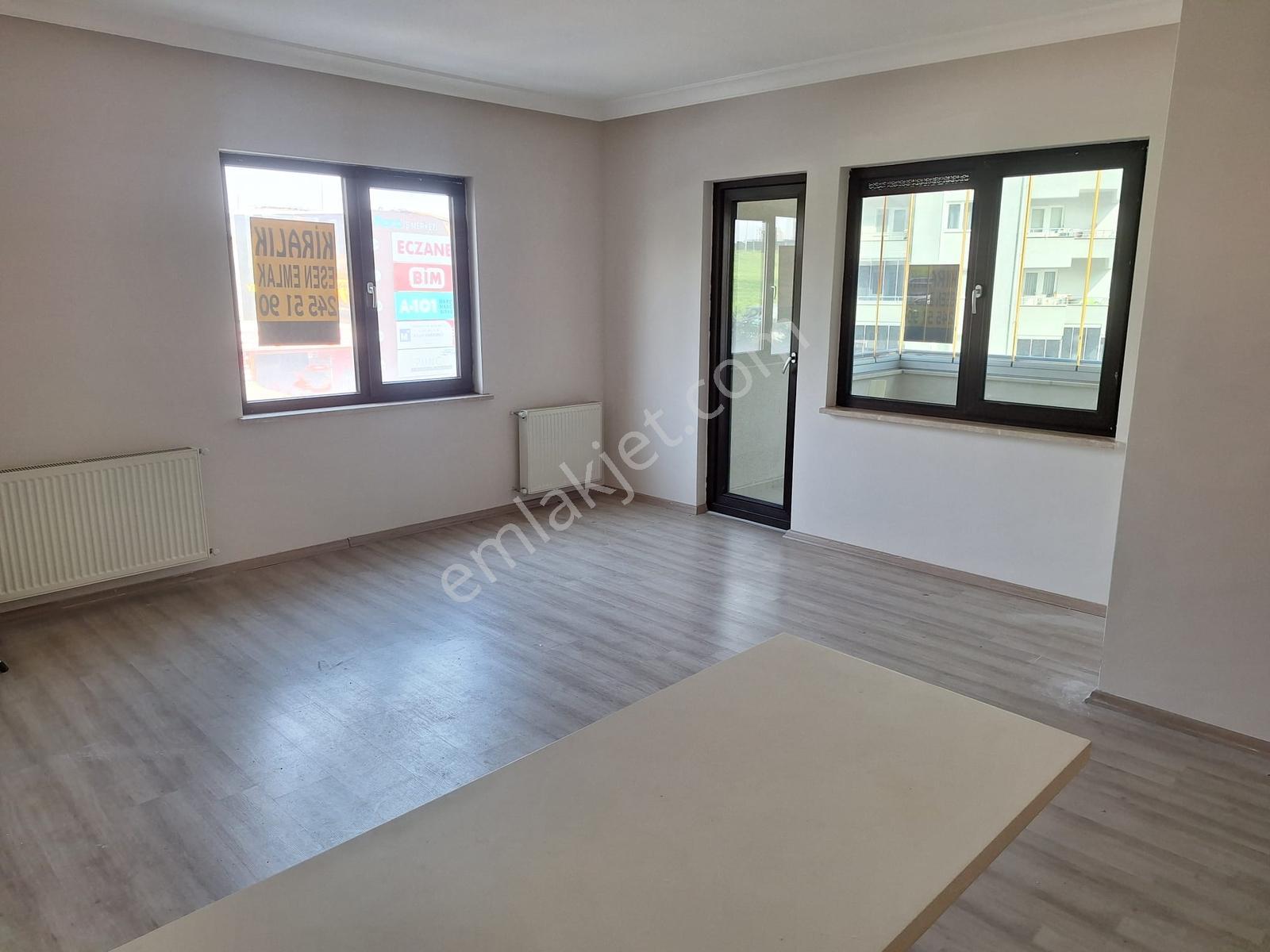 Esen'den Balatta Köşe Cephe Kiralık Ofis & Büro - Görsel 18