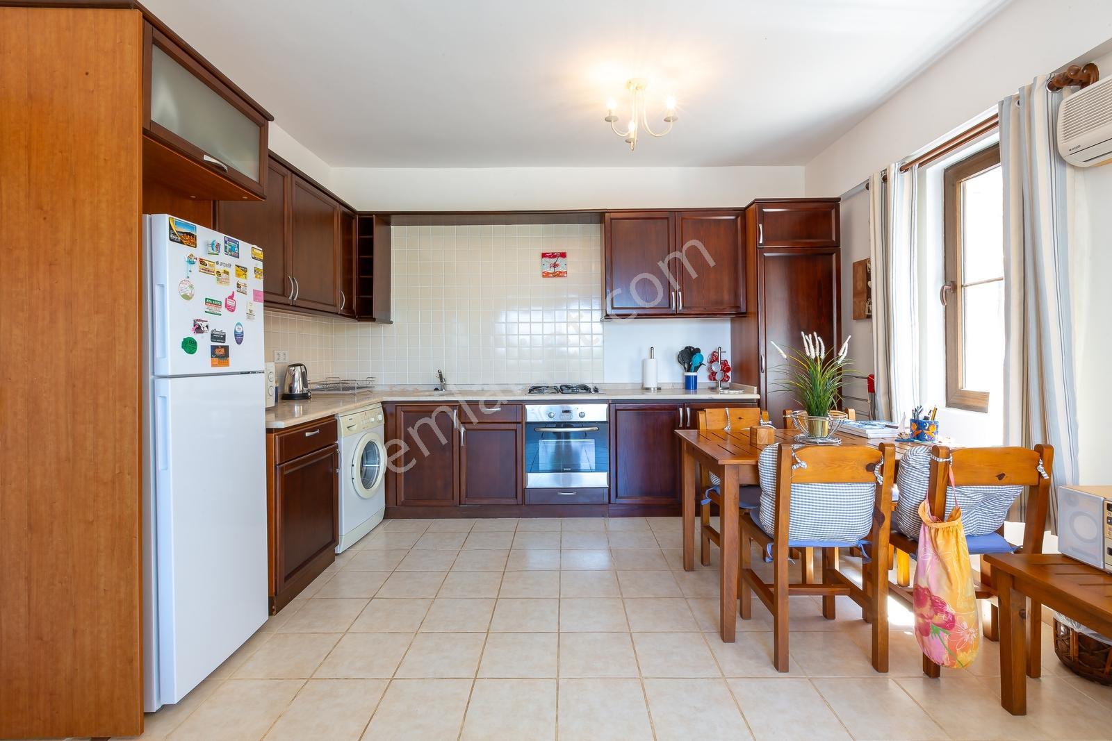 Kalkan Merkeze Yürüme Mesafesinde 2+1 Daire - Görsel 13