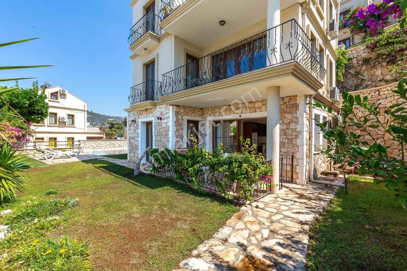 Kalkan Merkeze Yürüme Mesafesinde 2+1 Daire - Görsel 31