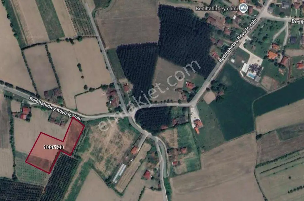 Akyazı'da, E=040 2 Kat Köy İçi İmarlı, 8.000 M² Satılık Arsa - Görsel 4