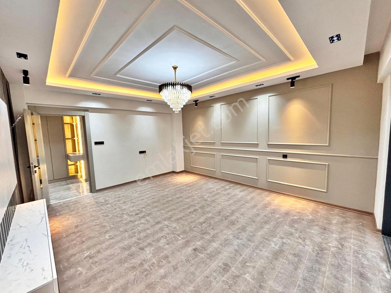 Alpaslan'da Eşsiz Tasarım Geniş Ferah Oturumlu Sıfır 3.5+1 Daire - Görsel 26