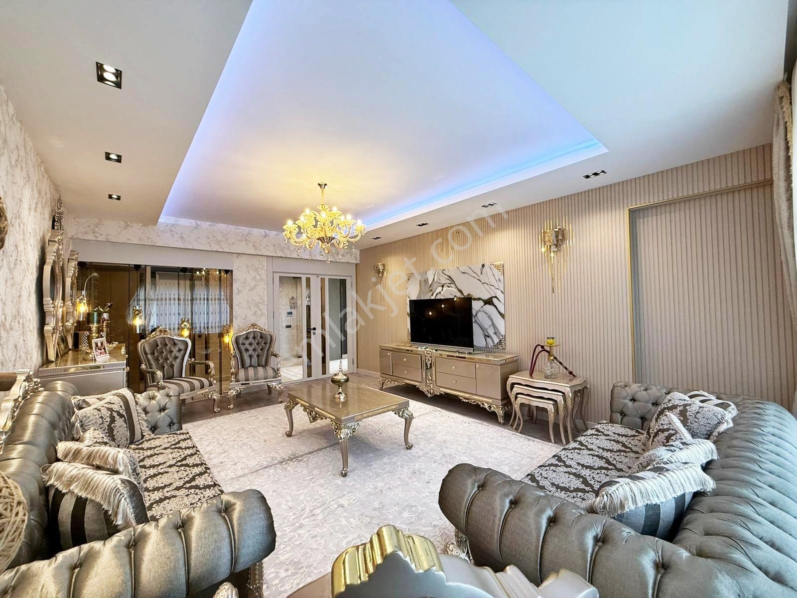 Fıstıklık'ta Park Cephe Geniş Oturum U.lüx 3+1 - Görsel 28