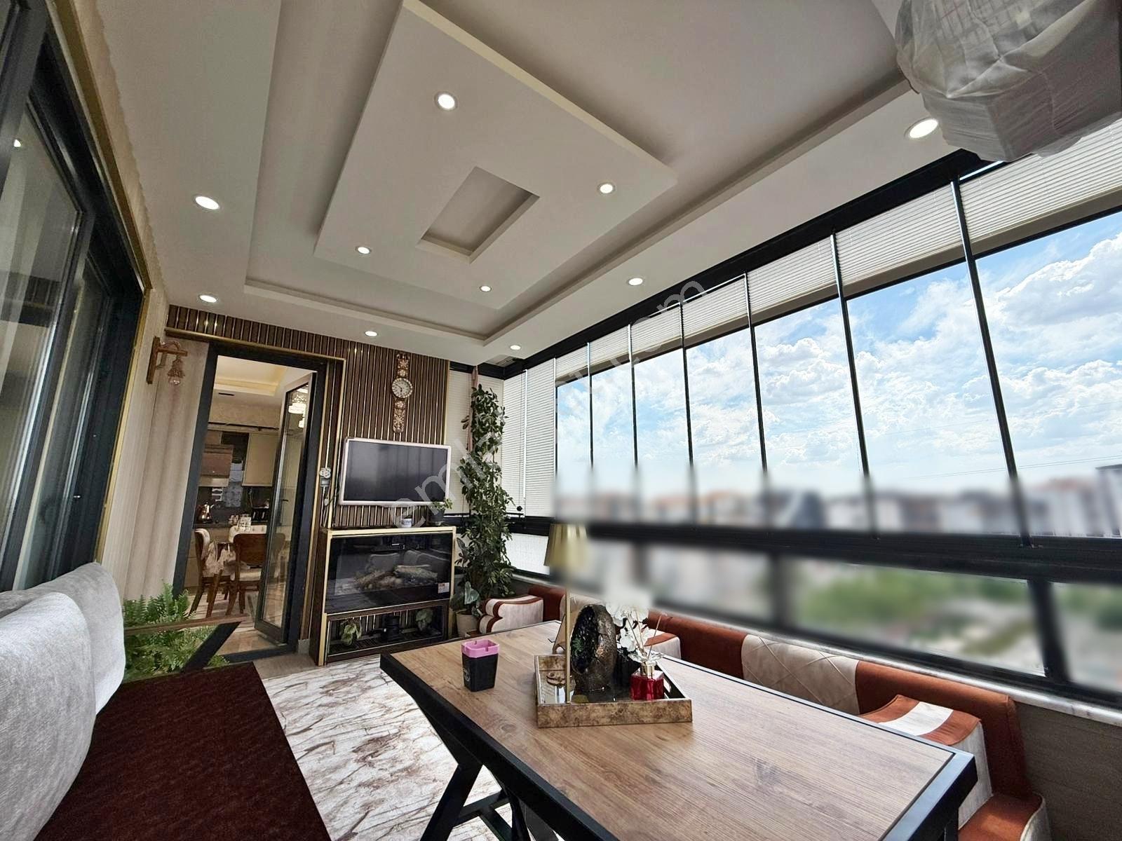 Fıstıklık'ta Park Cephe Geniş Oturum U.lüx 3+1 - Görsel 35