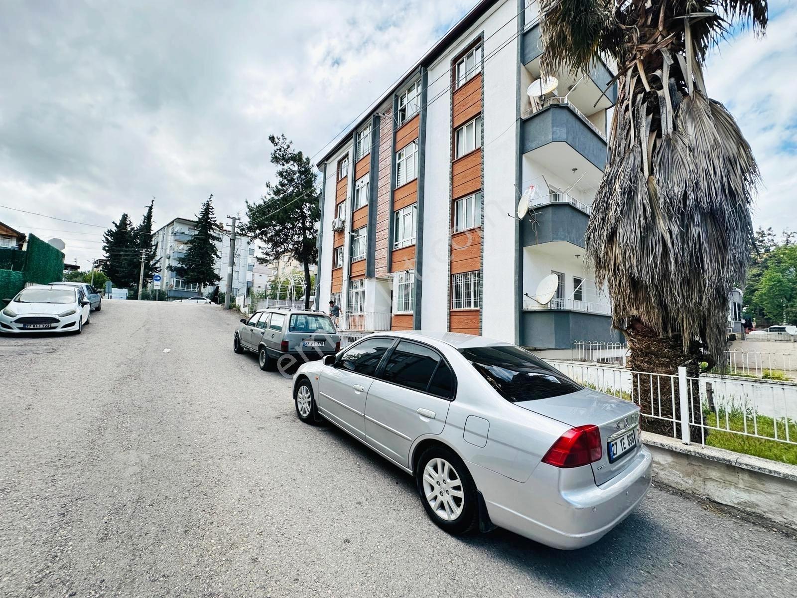 Güvenevler'de Anayol Cephe Ara Kat Masrafsız Daire - Görsel 7