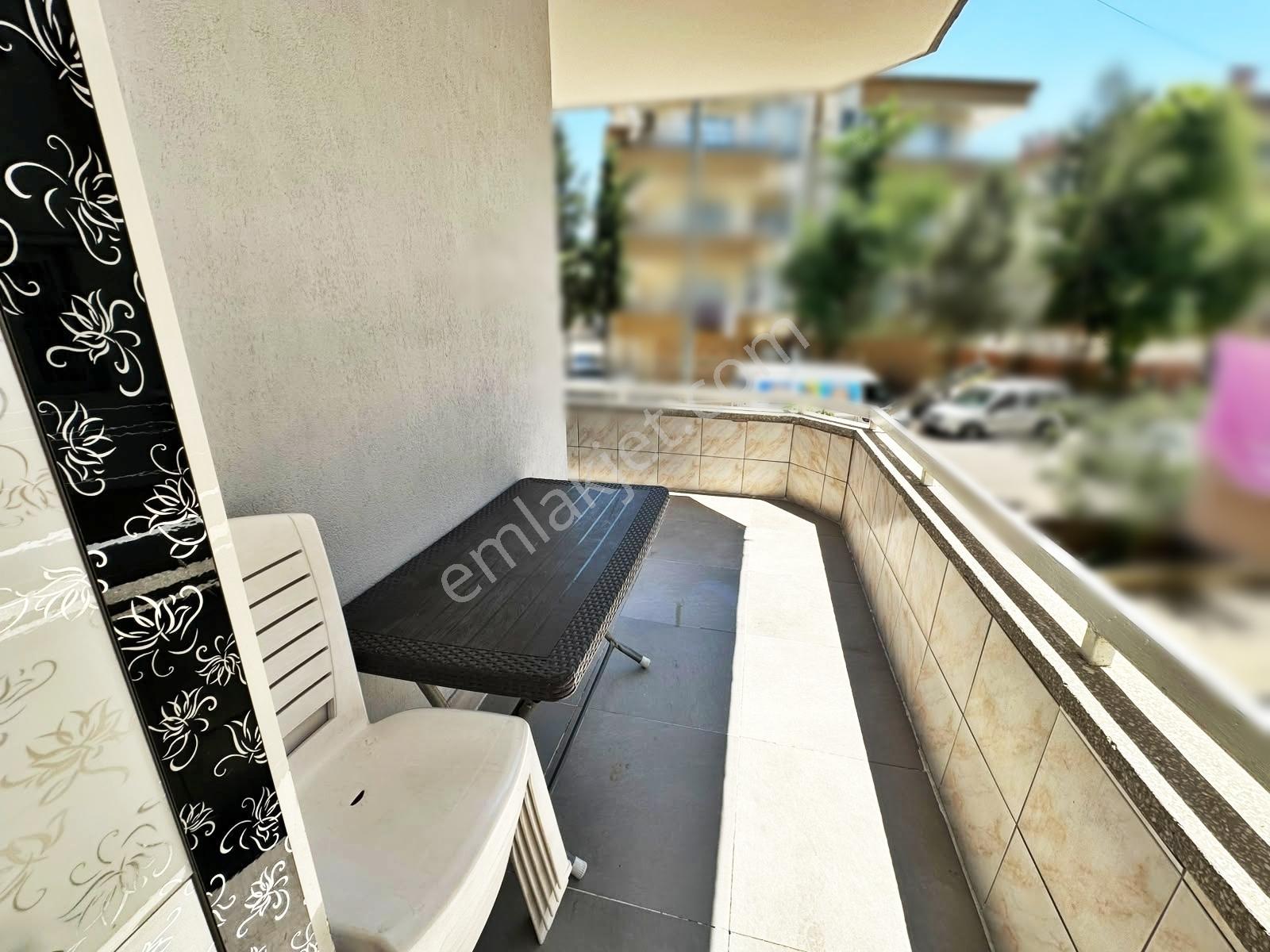 Gazikent'te Aktif Bölgede Geniş Bakımlı Masrafsız 2+1 Daire - Görsel 5