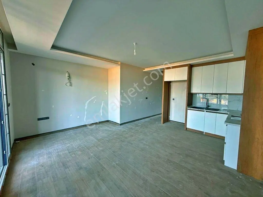 Uytundan Gürede Lüks Site Panoramik Deniz Manzaralı Bahçeli 1+1 - Görsel 4