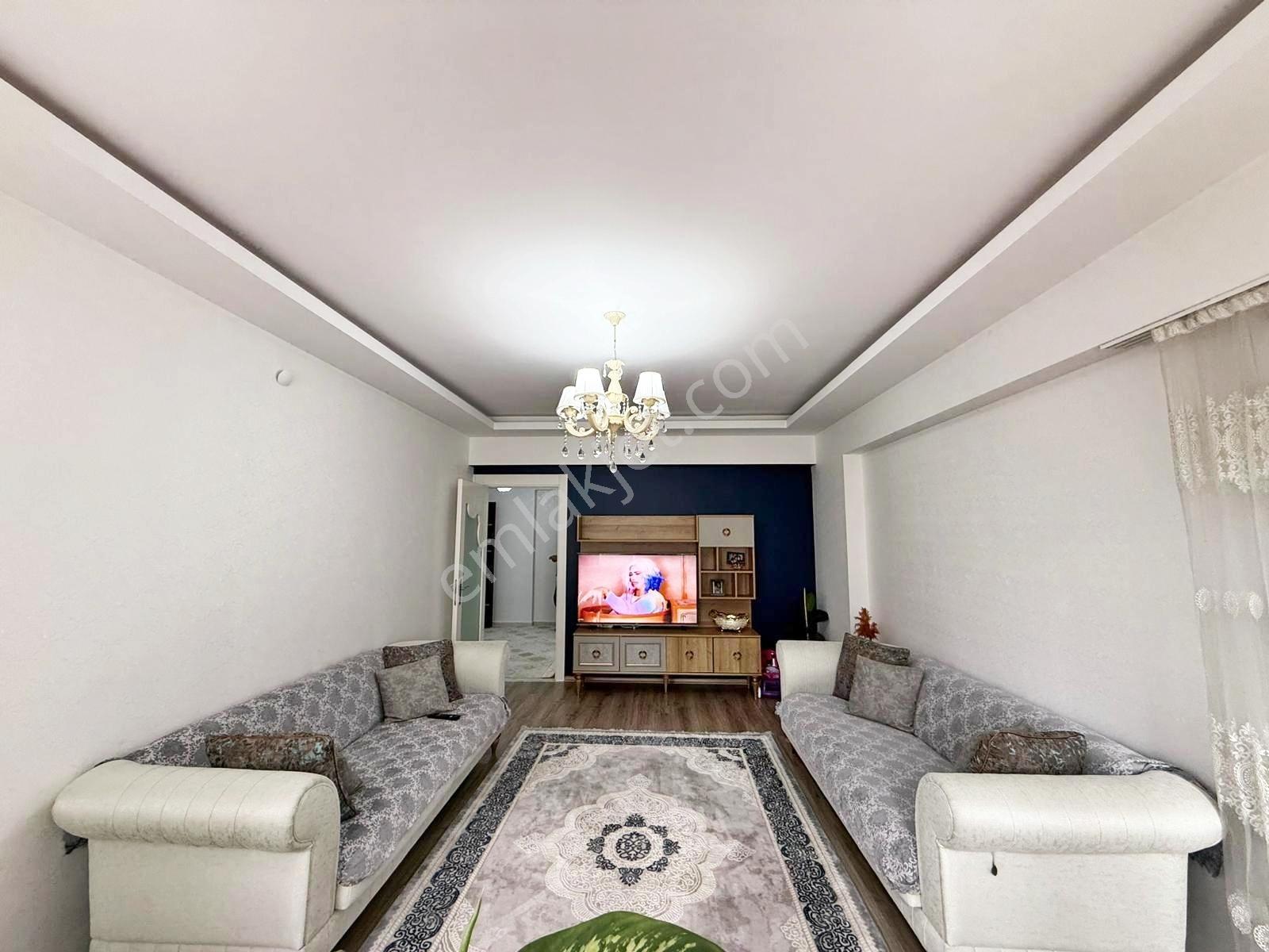 Fıstıklık'ta Masrafsız Arakat Geniş Oturumlu Çift Cam Balkon 3+1 - Görsel 16
