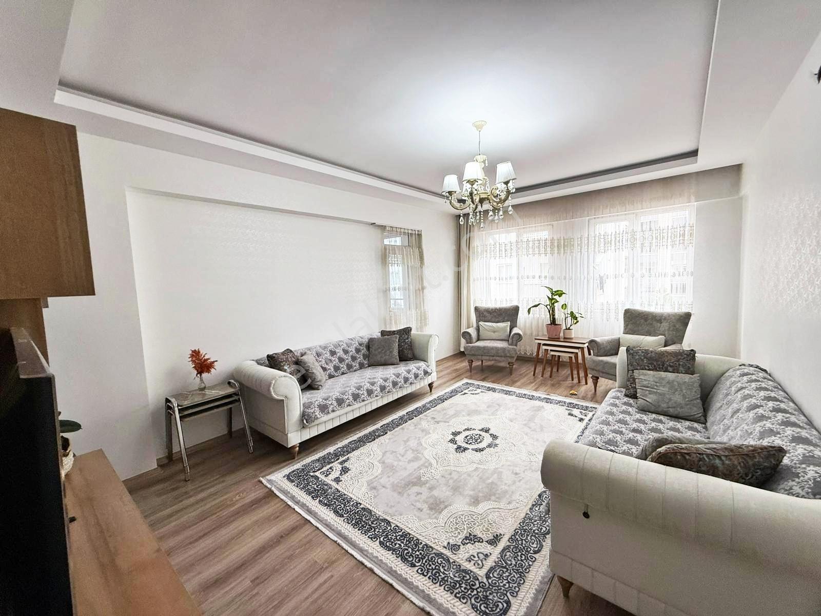 Fıstıklık'ta Masrafsız Arakat Geniş Oturumlu Çift Cam Balkon 3+1 - Görsel 29