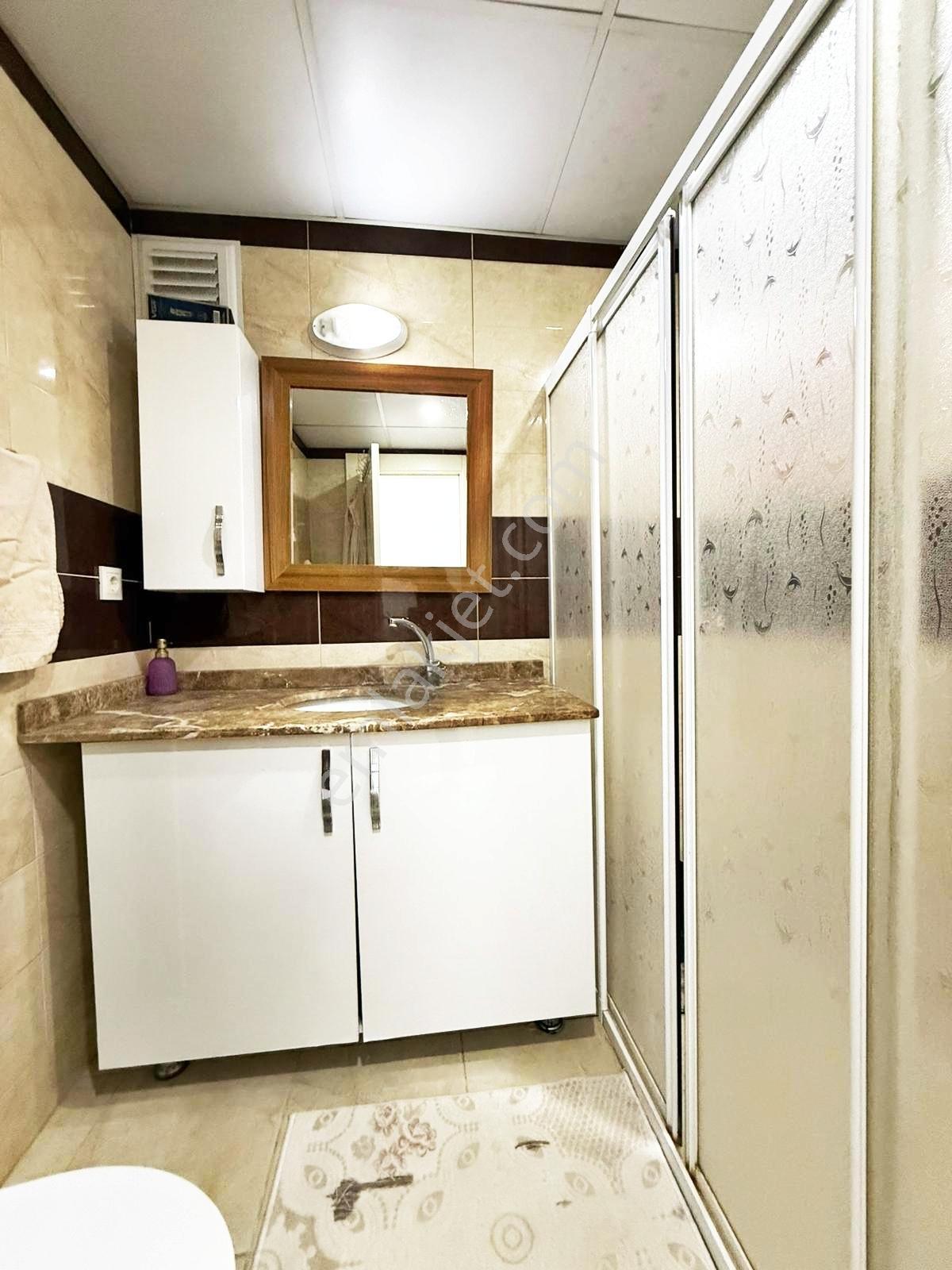 Fıstıklık'ta Masrafsız Arakat Geniş Oturumlu Çift Cam Balkon 3+1 - Görsel 27