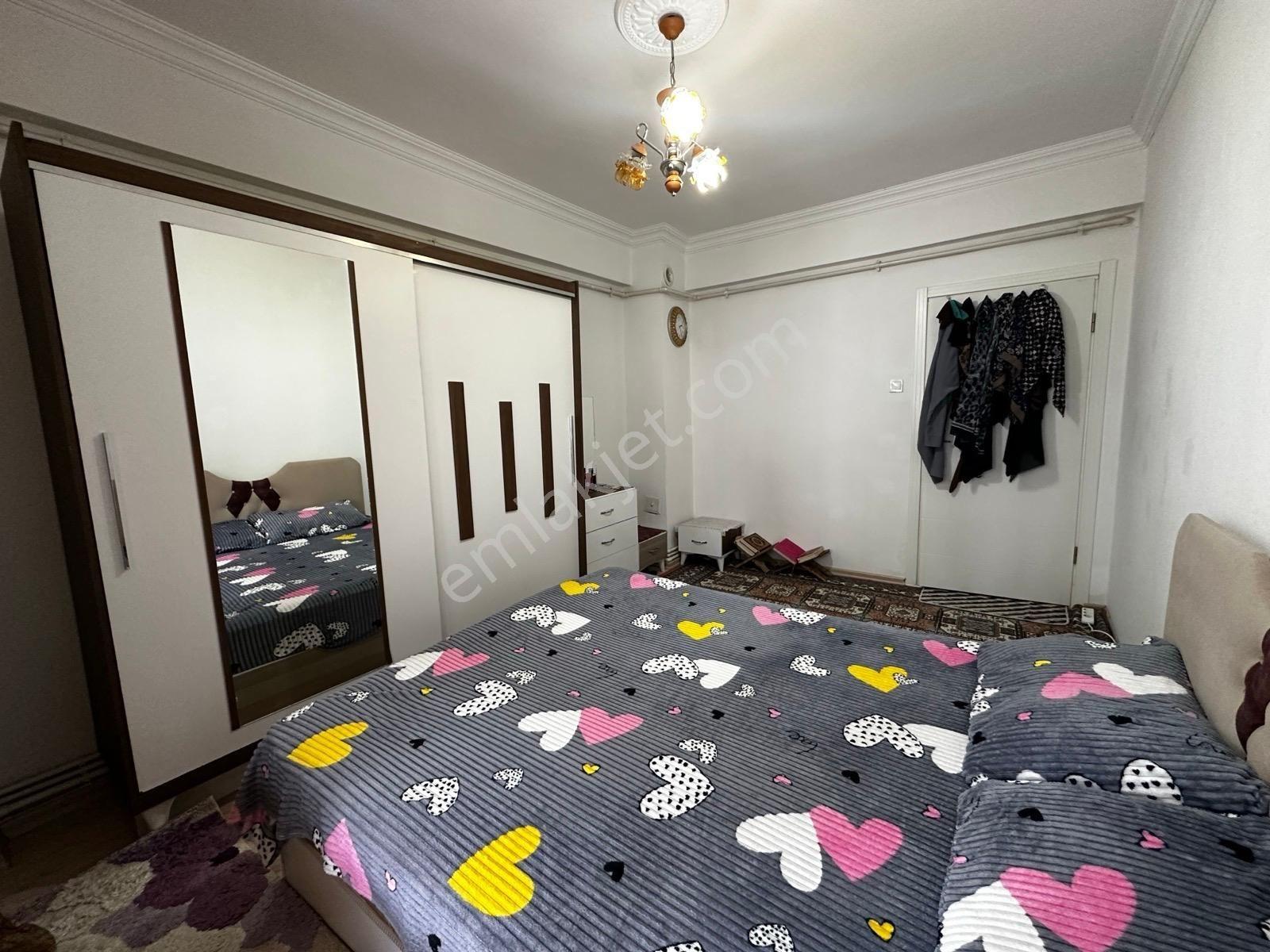 Ömürevleri Eşyalı Kiralık 3.kat 3+1 Daire - Görsel 9