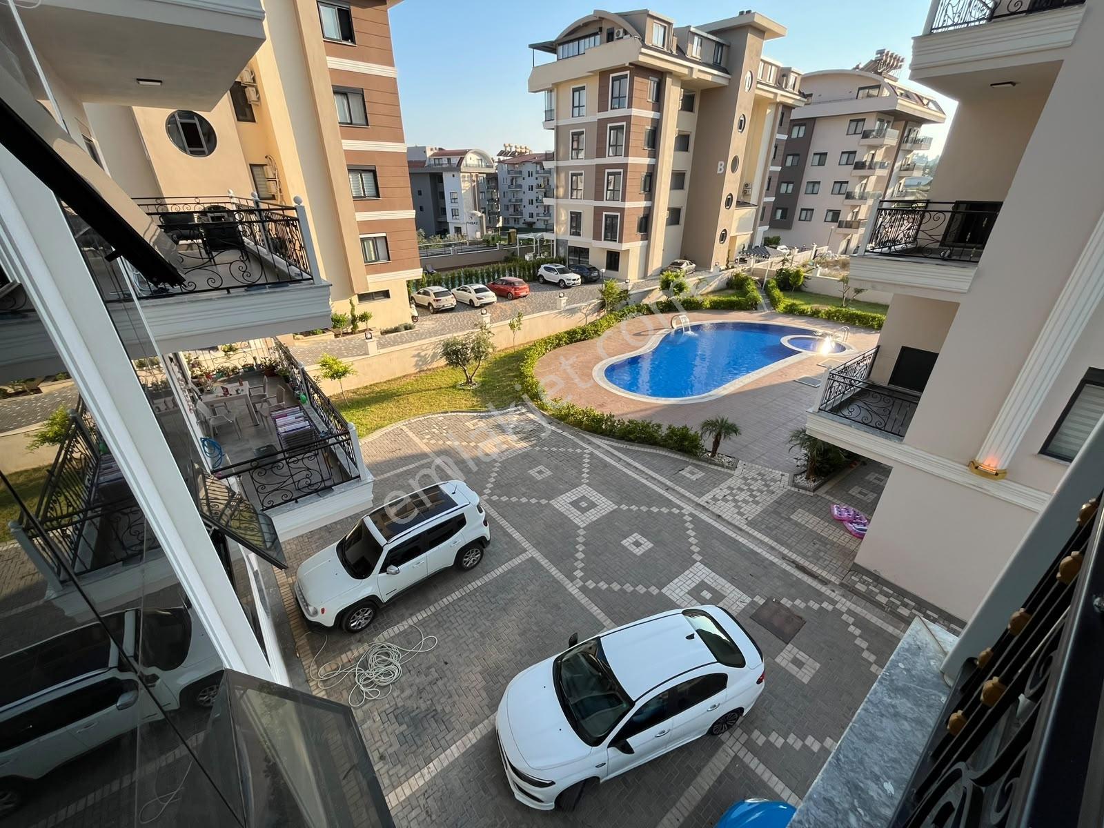 Alanya Oba Green Garden Sitesinde Satılık 3+1 Ayrı Mutfak - Görsel 13