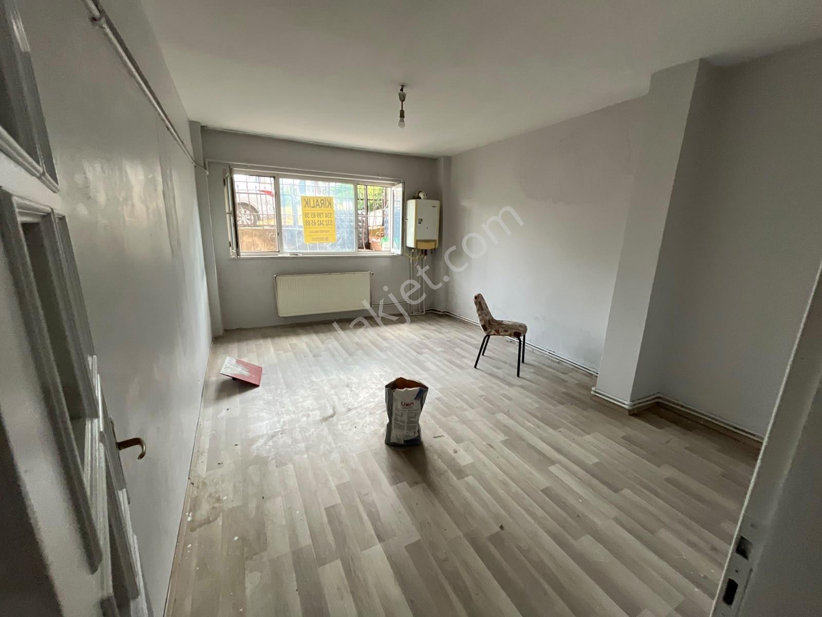 Köprü Emlaktan Gazi Mahallesinde 1+1 Kiralık Daire - Görsel 26