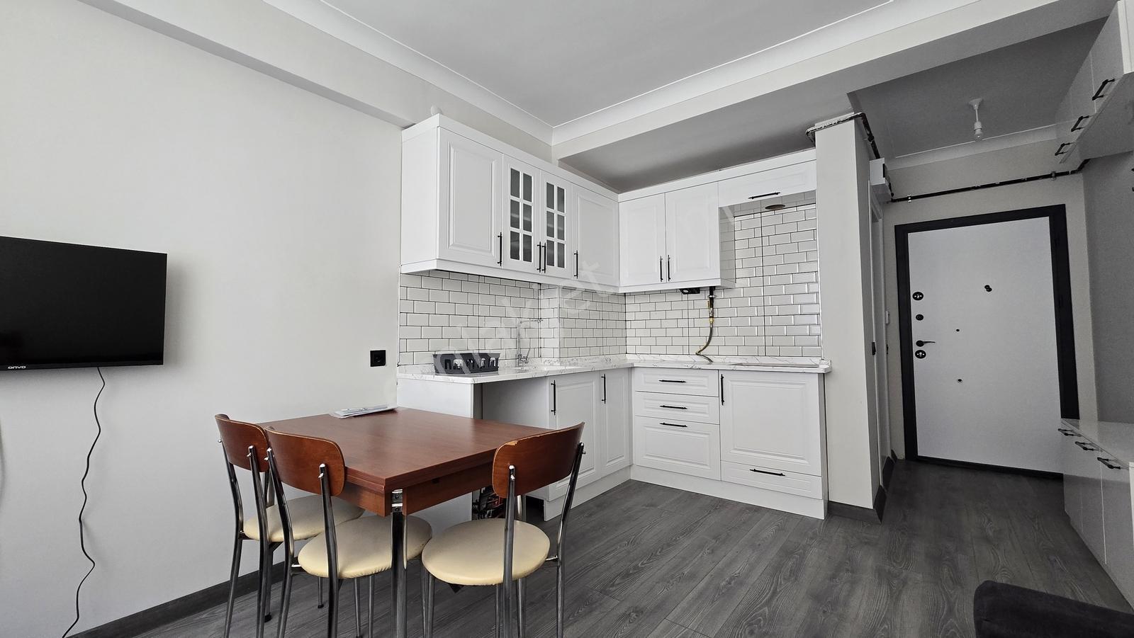 Çarşı Merkezde Her Yere Yakın Eşyalı Kiralık 1+1 Daire - Görsel 7