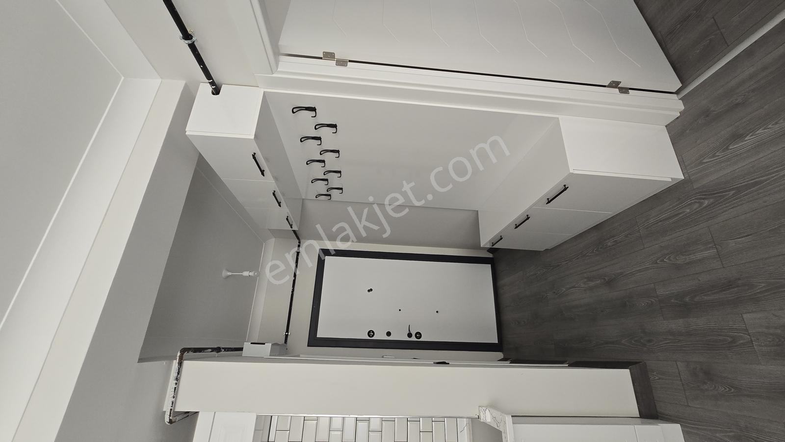 Çarşı Merkezde Her Yere Yakın Eşyalı Kiralık 1+1 Daire - Görsel 10