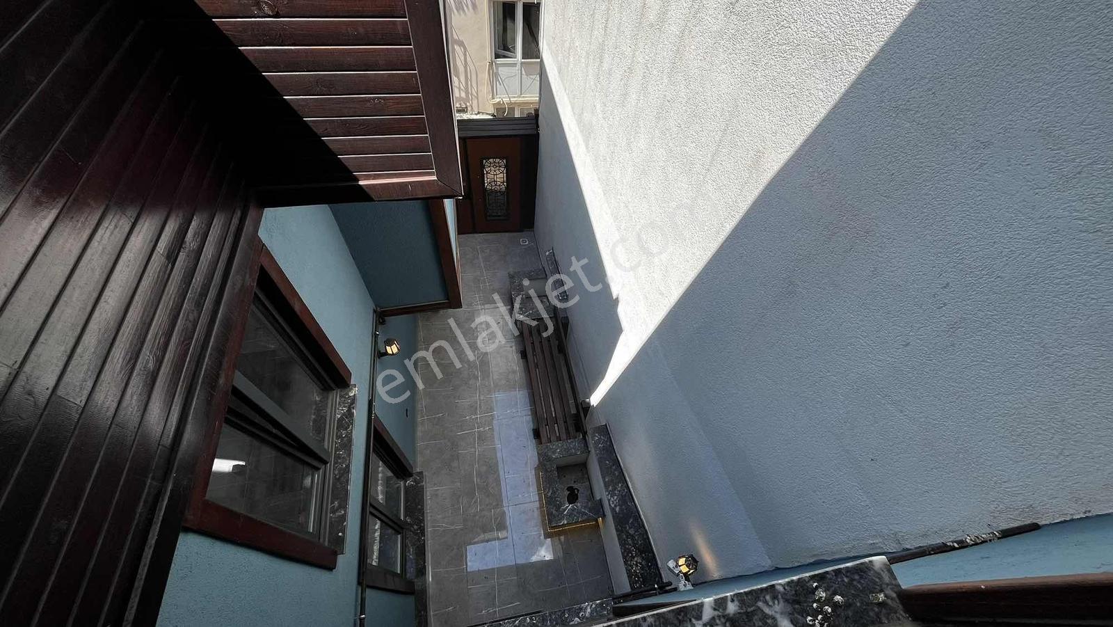 Şehrin Merkezinde Villa Konforunda Özel Yaşam Alanı - Görsel 28