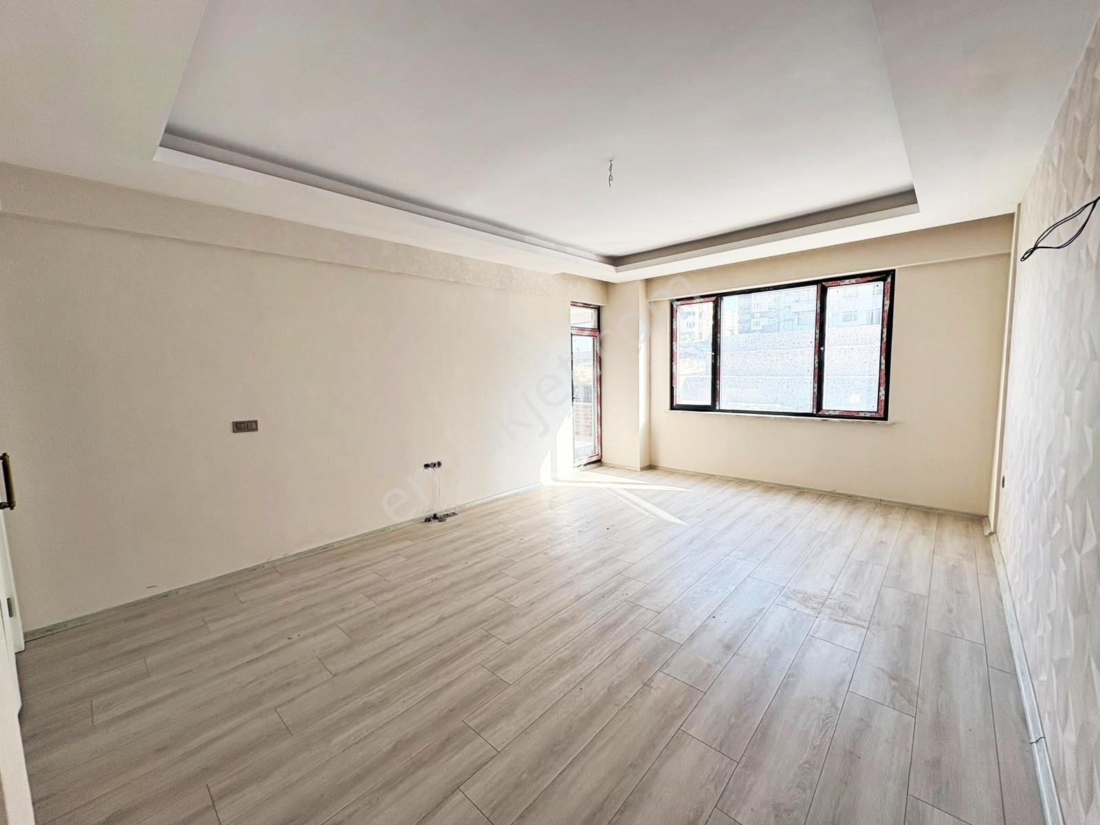 Göktürk'te Acilll Stadyum Dibi Sıfır Ön Cephe İskanlı 3+1 Daire - Görsel 5