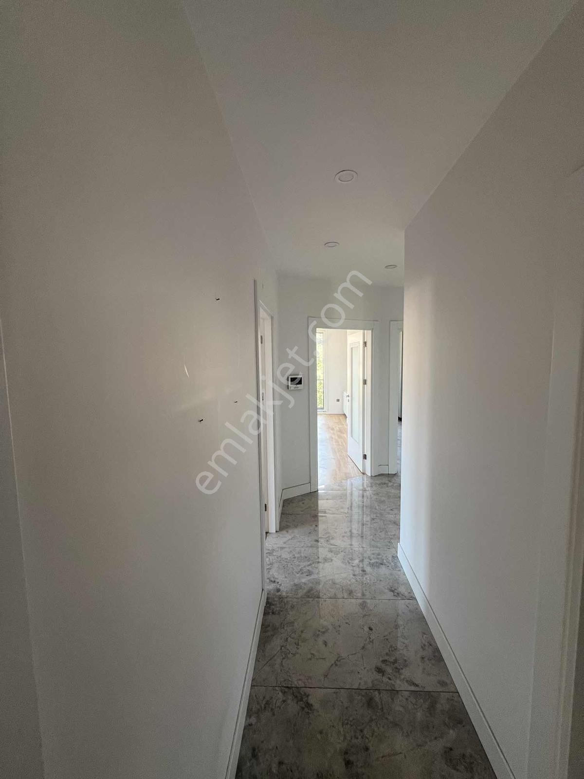 Yeşilköy Serbesti Caddesi'nde 125 M² Boş Satılık 3+1 Daire - Görsel 24