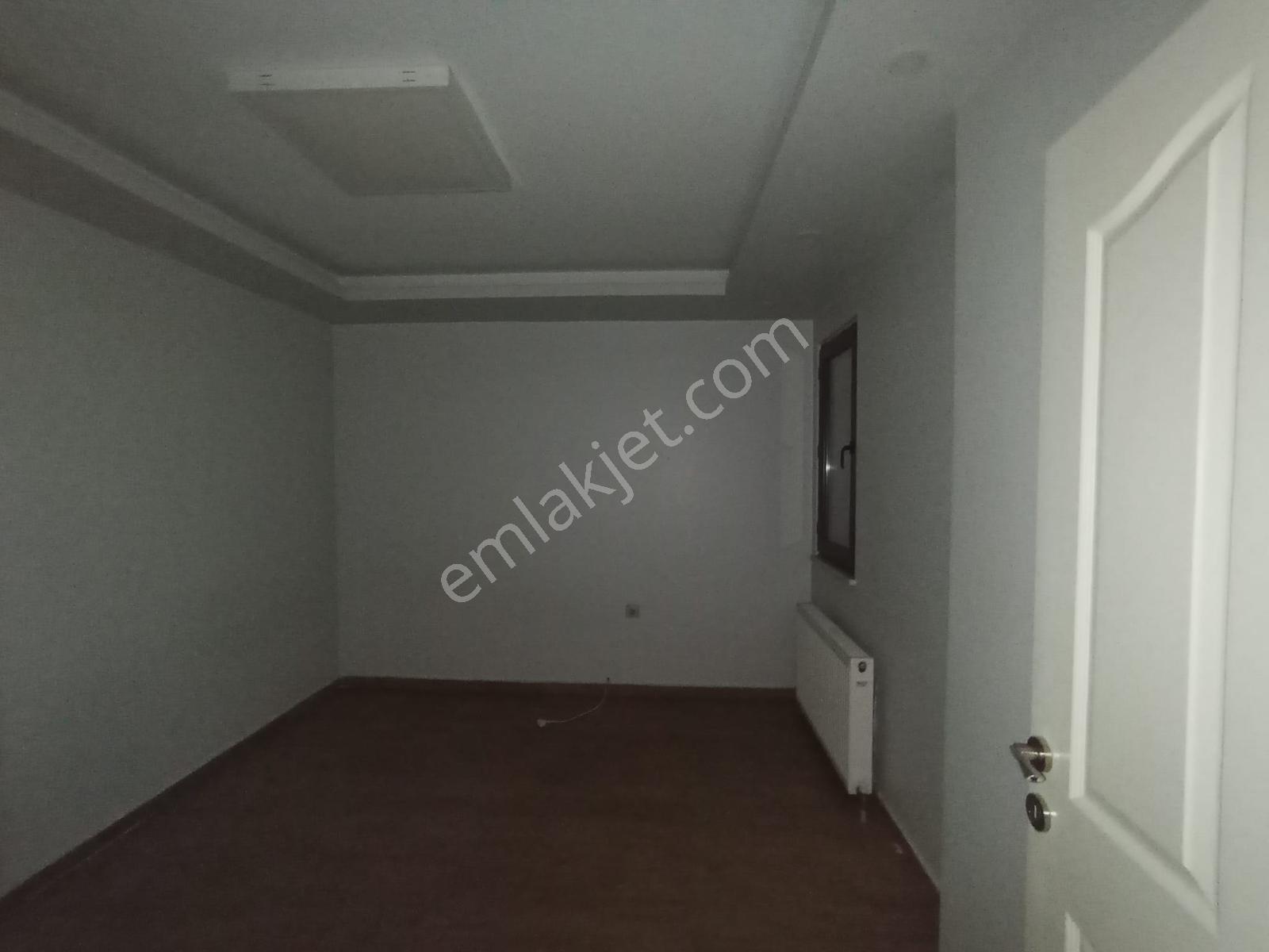 İlhan Varank Hastahanesi Poliklinikler Karşısı Kiralık 1+1 Ofis - Görsel 4