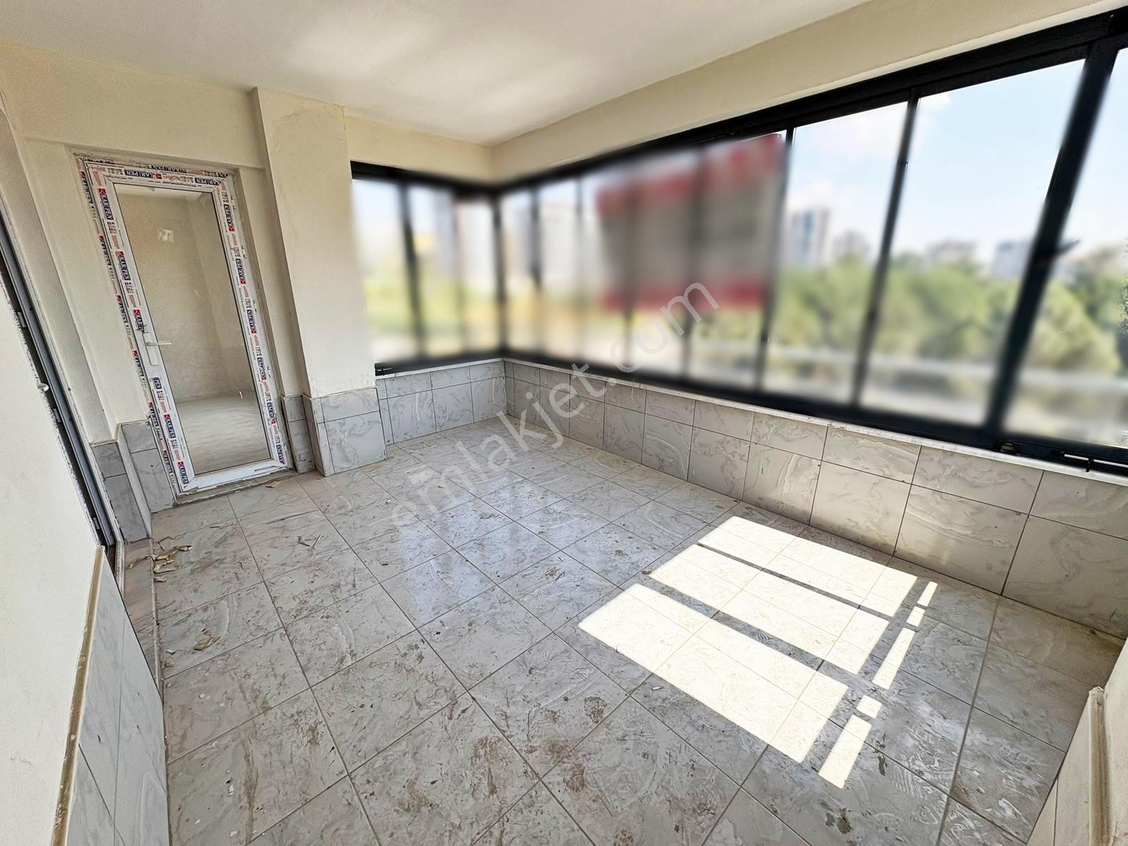 Alpaslan'da Fıstıklık Karşısı Sıfr Yerden Istma Geniş Balkon 2+1 - Görsel 13