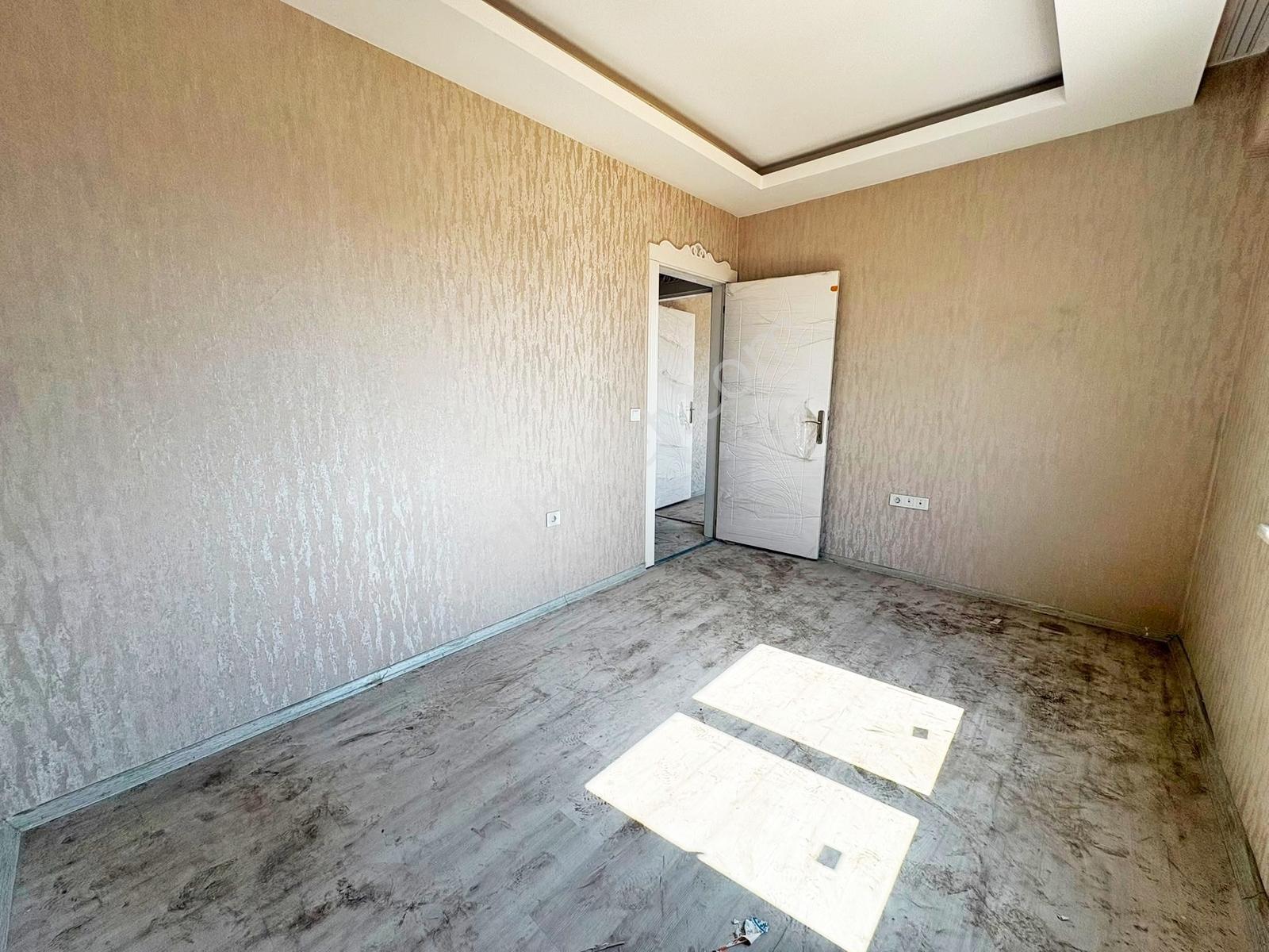 Alpaslan'da Fıstıklık Karşısı Sıfr Yerden Istma Geniş Balkon 2+1 - Görsel 24