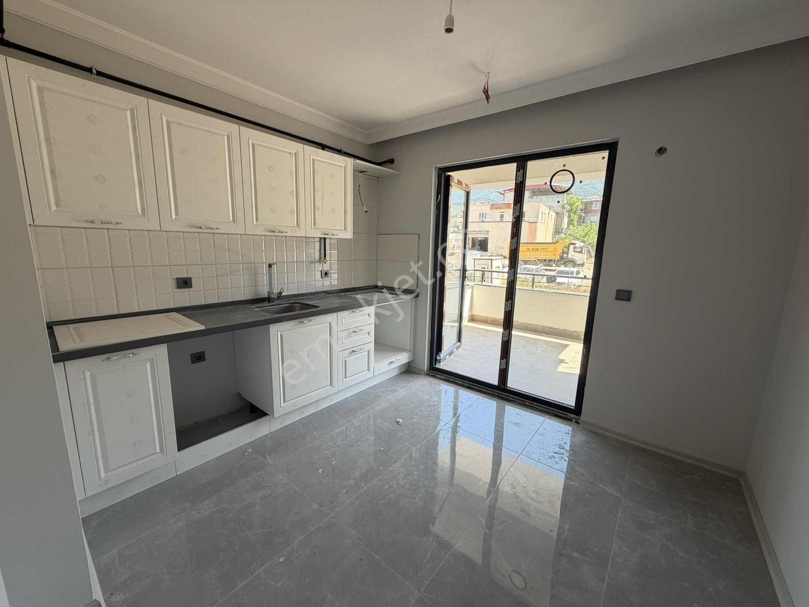 Yiğitlerde Metro Dibinde Sıfır Kiralık 3+1 Daire - Görsel 23