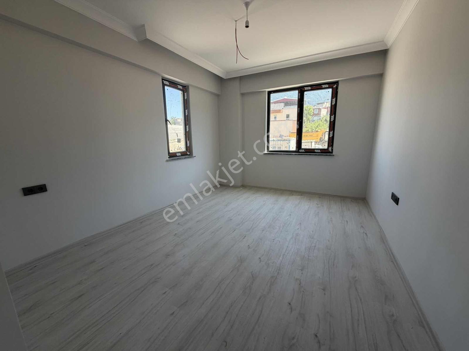 Yiğitlerde Metro Dibinde Sıfır Kiralık 3+1 Daire - Görsel 12