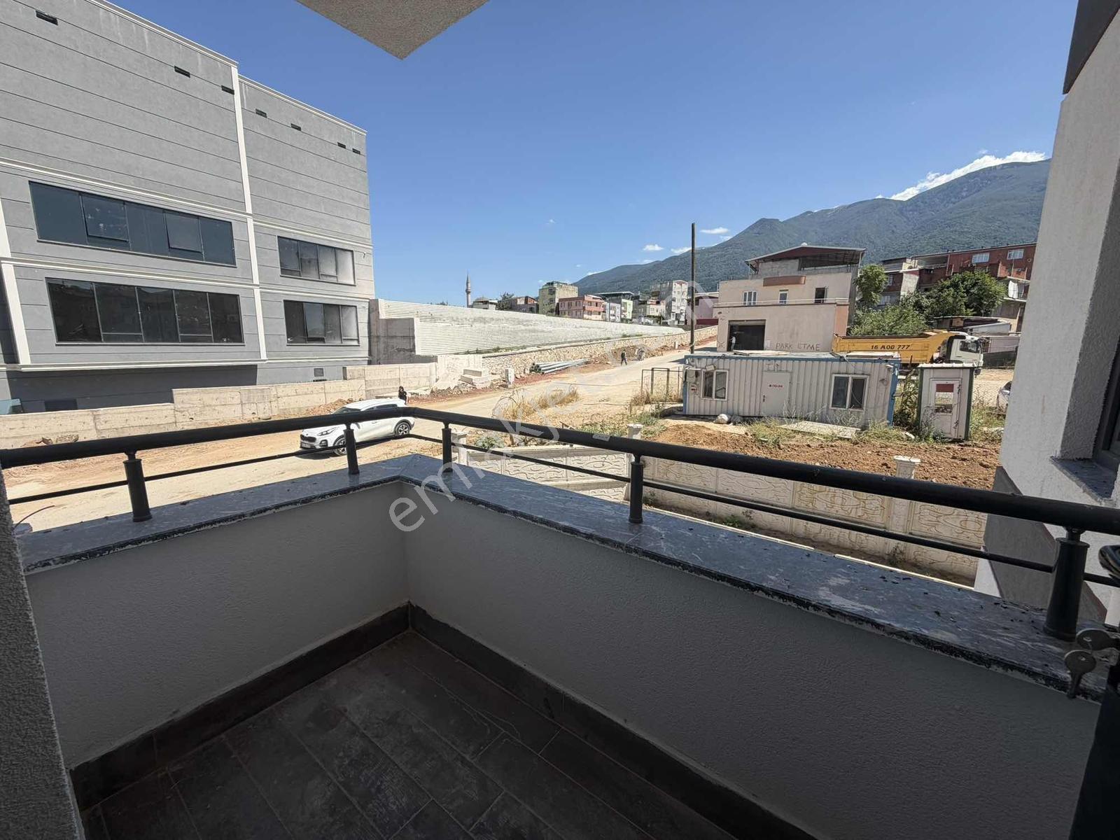 Yiğitlerde Metro Dibinde Sıfır Kiralık 3+1 Daire - Görsel 8