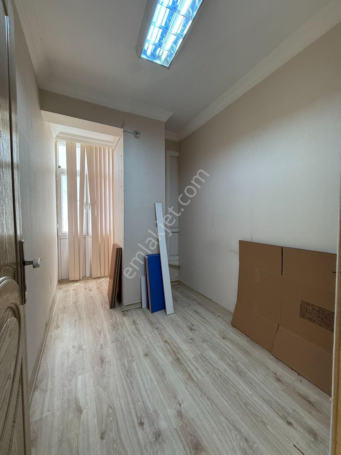 Toros Caddesinde 6 Bölüm 150 M2 Kapalı Mutfak Kiralık Ofis - Görsel 17