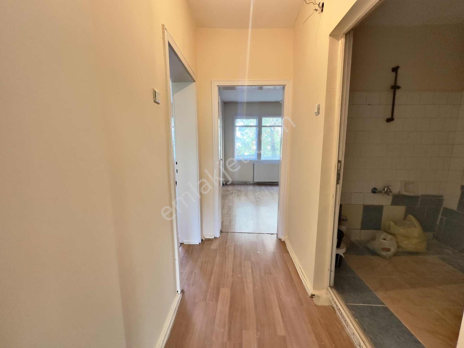 Altın Emlak'tan Cumhuriyet Caddesi Yakınında 3+1 Kiralık Arakat - Görsel 20