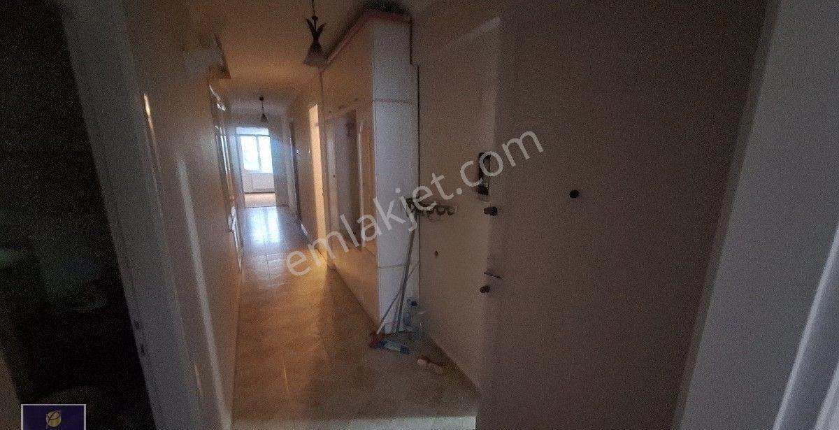 Güzelhisar'da Adnan Menderes Bulvarı'na 30 Adım Kiralık Doğalgazlı 3+1!!! - Görsel 31