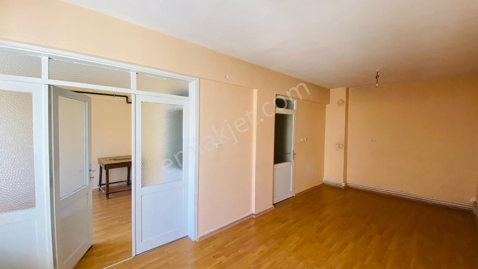 Arevtürk'den Kuşpınar'da Kiralık 135 M2 3+1'den 2adet Daire - Görsel 7