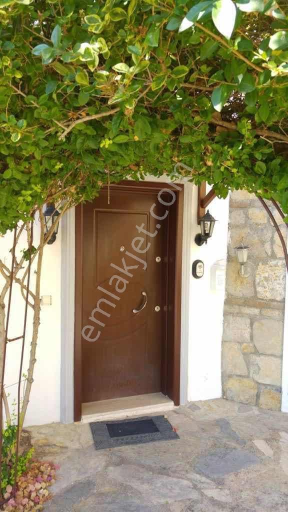 Bodrum Merkez Kiralık Mustakil Havuzlu Deniz Manzaralı Dubleks - Görsel 9