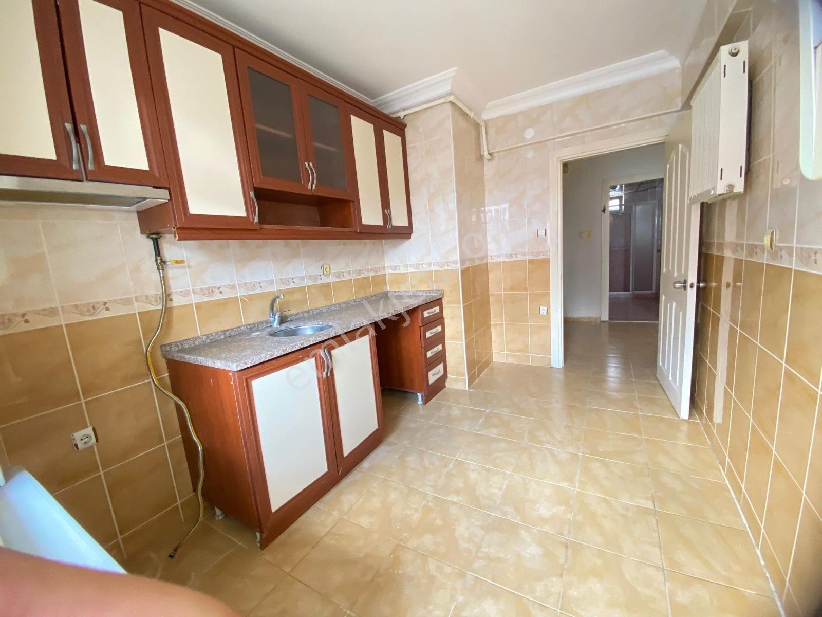 Reşadiye Mahallesi 3+1 Acil Satılık Daire - Görsel 20