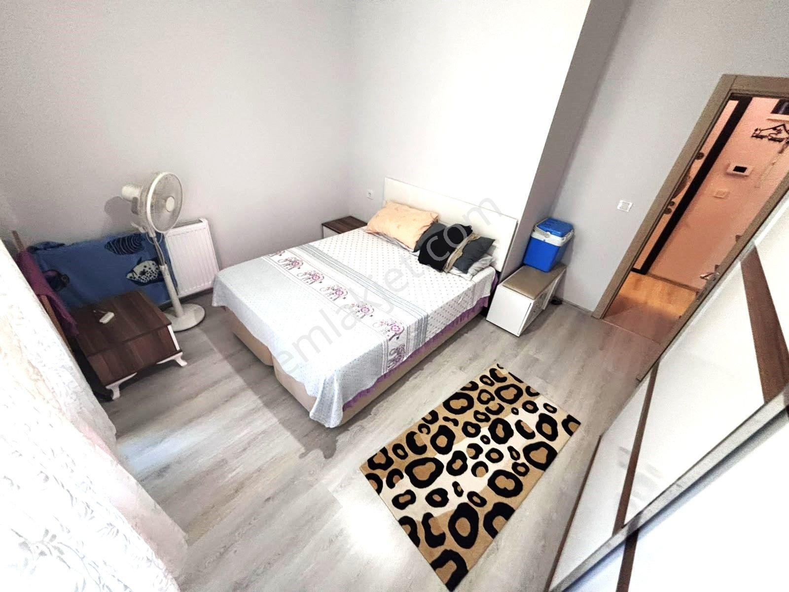 Tek Yetkili Aygülden Akçay İkizçay'da Nezih Site İçi Ful Eşyalı Geniş Cam Balkonlu 1+1 Satılık Daire - Görsel 16