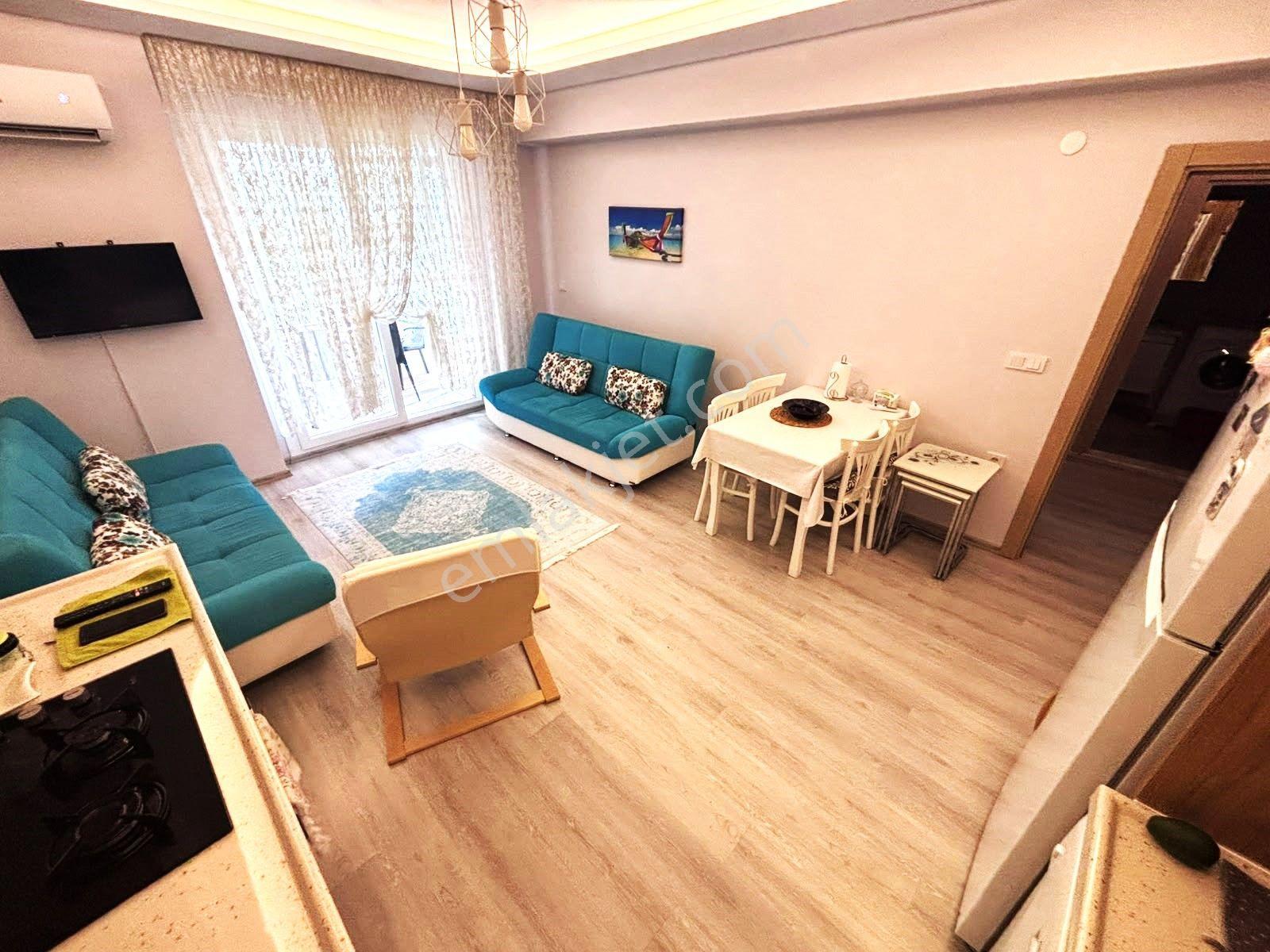 Tek Yetkili Aygülden Akçay İkizçay'da Nezih Site İçi Ful Eşyalı Geniş Cam Balkonlu 1+1 Satılık Daire - Görsel 3