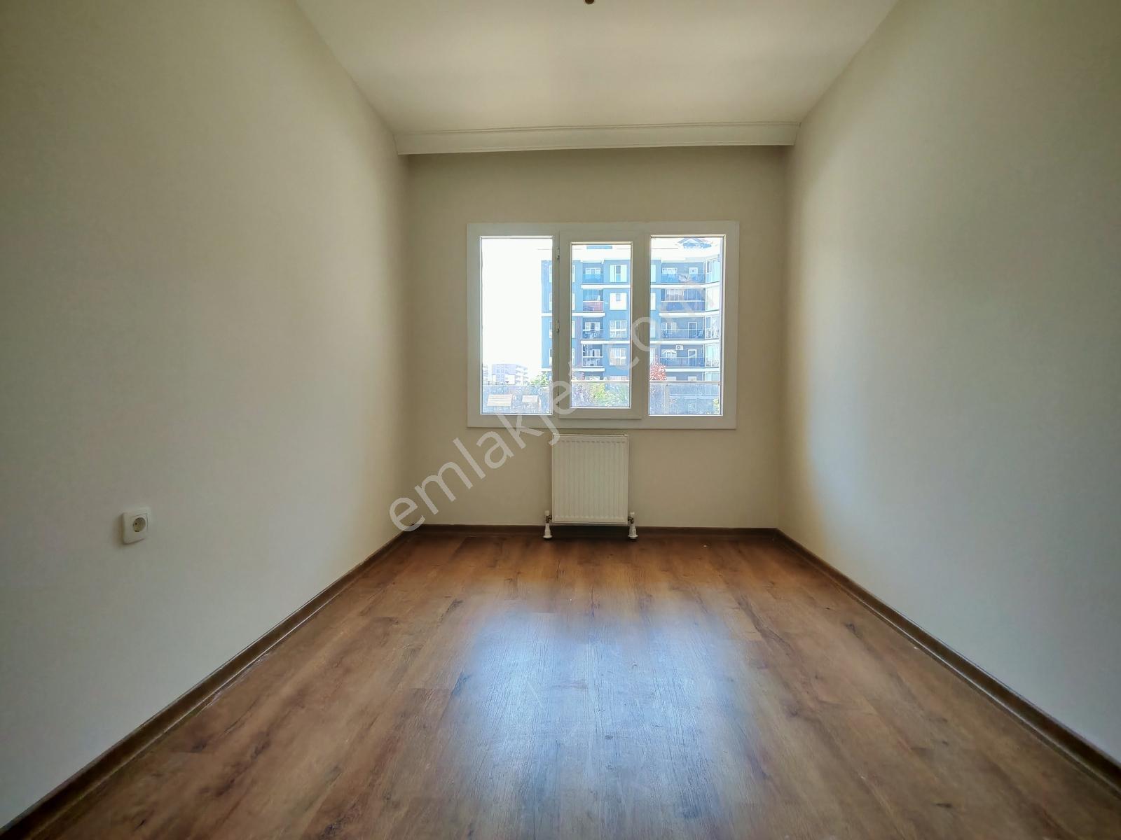 Silivri Yeni Mh. Havuzlu Site İçi Ara Kat Peyzaj Cephe 3+1 - Görsel 25
