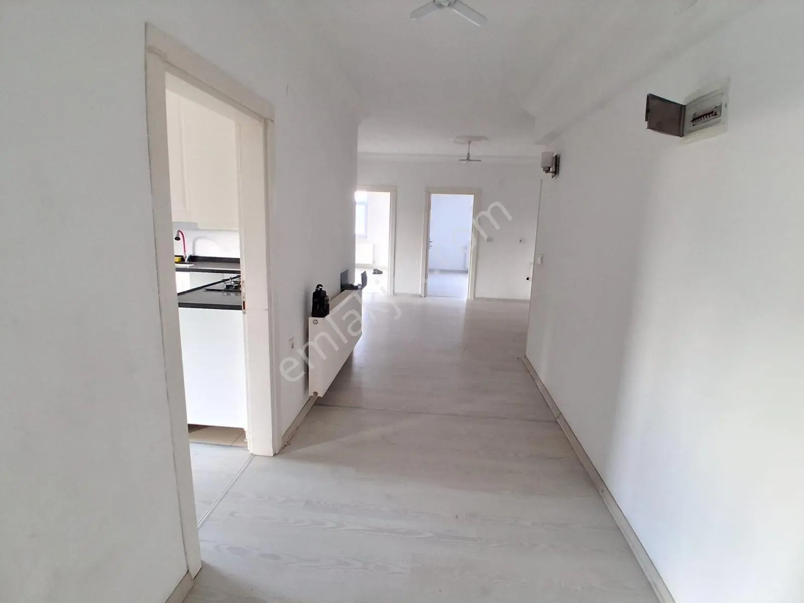 Vavien Emlak'tan Geniş 4+1 Pazarsuyu Mahallesinde Kiralık Daire - Görsel 4