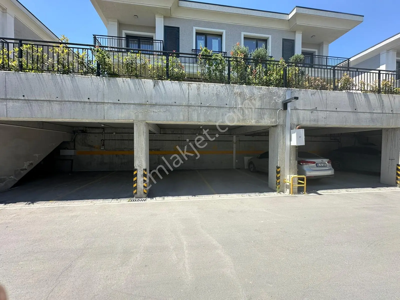Bahçeşehir Alya Bahçe'de Satılık Özel Tasarım 5+1 Lüks Villa - Görsel 36