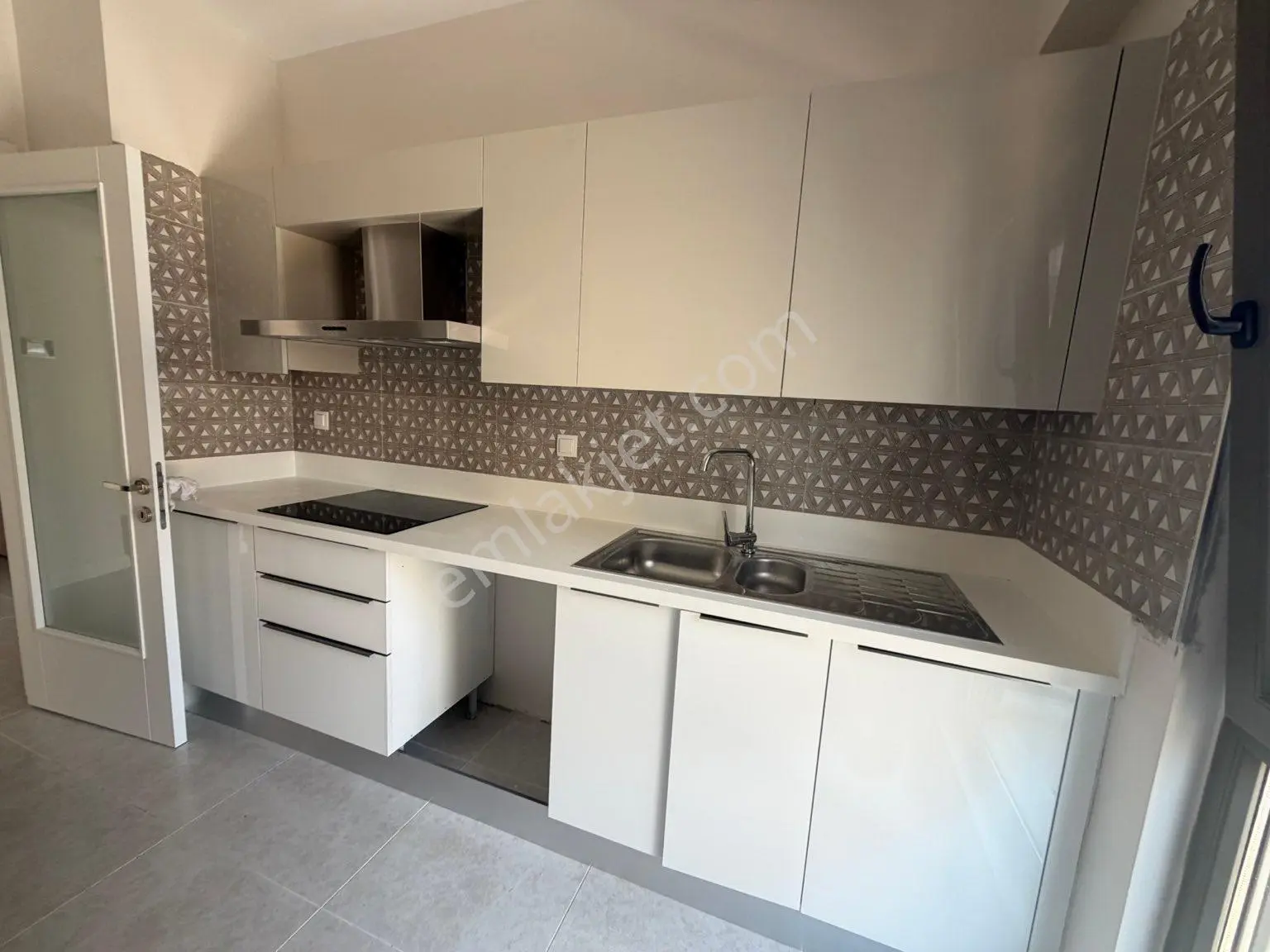 Sur Yapı'da Kiralık 3+1 118m2 Kat 4 D/k Cephe - Görsel 9