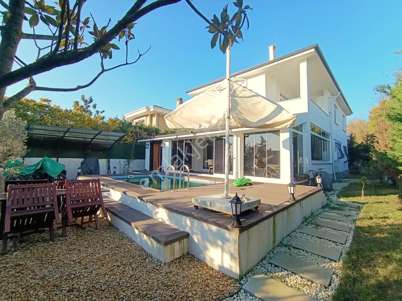 Re/max Anka'dan Çayırlar Caddesi'nde Bakımlı Villa - Görsel 15