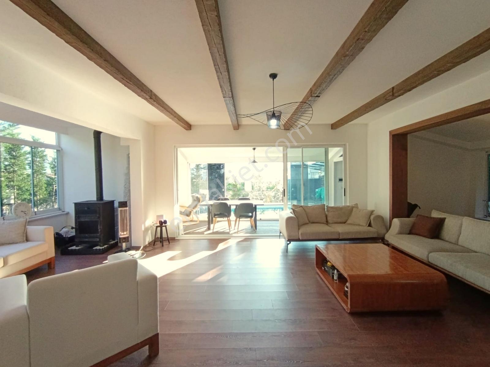 Re/max Anka'dan Çayırlar Caddesi'nde Bakımlı Villa - Görsel 11