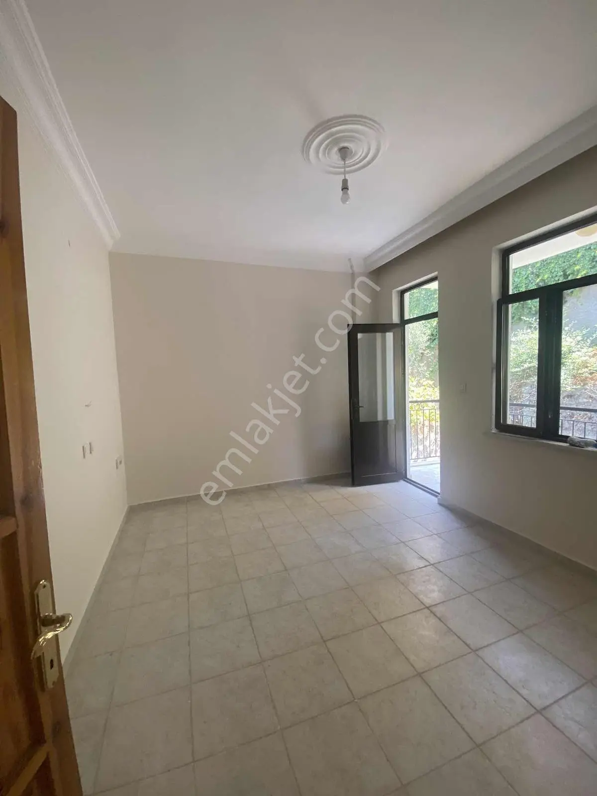 Fethiye Karaçulha Mah.de İlkon'dan Kiralık 3+1 Eşyasız Daire - Görsel 2