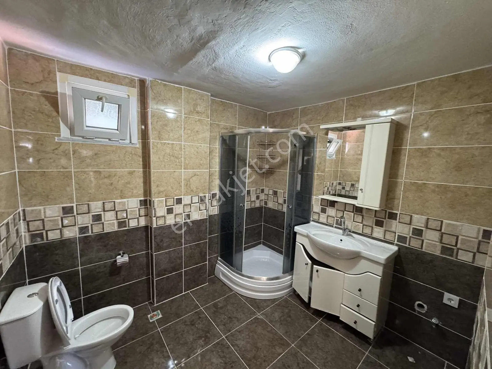 Vefa Gayrimenkulden A.yesevi Mah.de 3+1 (130m2) Kiralık Daire - Görsel 11
