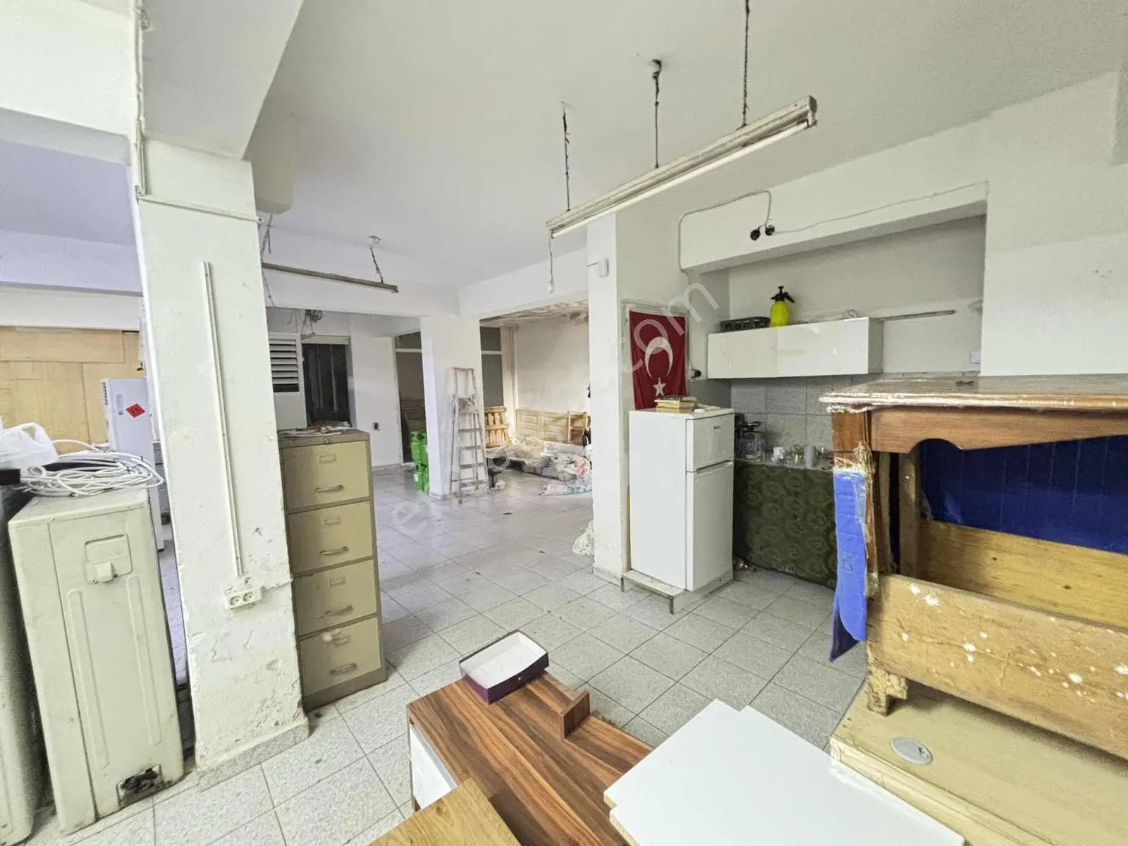 F-l Emlaktan Bulgurlu Merkezde Depo / Tekstil 150 M2 - Görsel 3