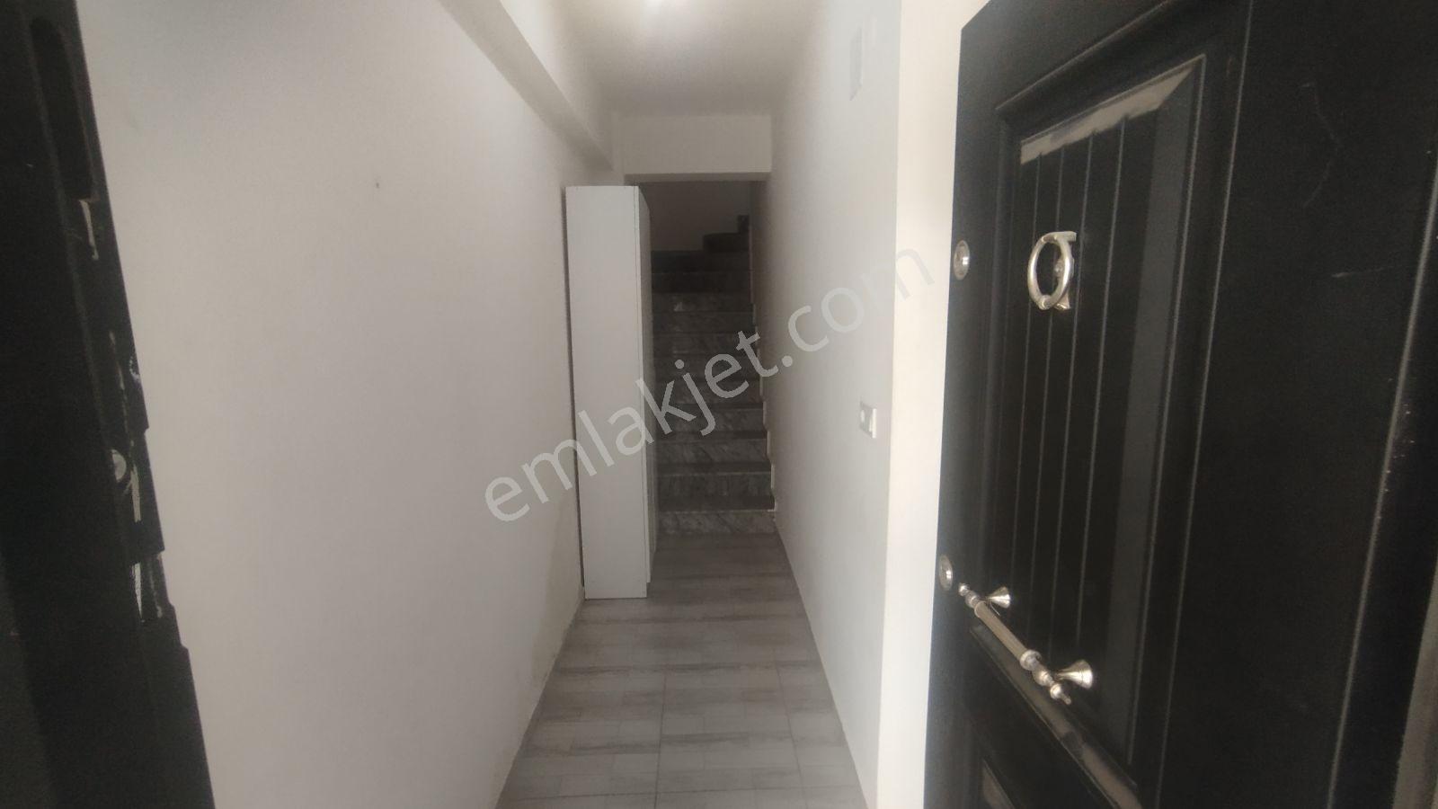 İlkon'dan Foça'da Kiralık 3+1 130m2 Çatı Dubleks Daire - Görsel 34