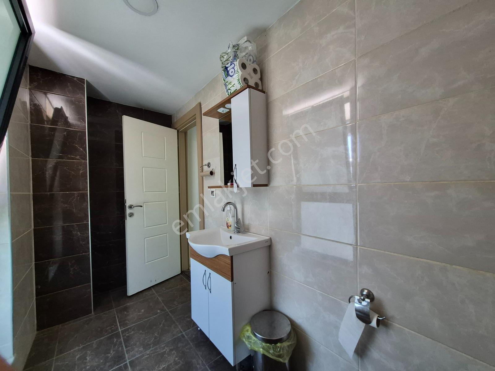 Barınaklar Bulvarında 300 M2 Kiralık 3 Katlı Mağaza İşyeri - Görsel 16