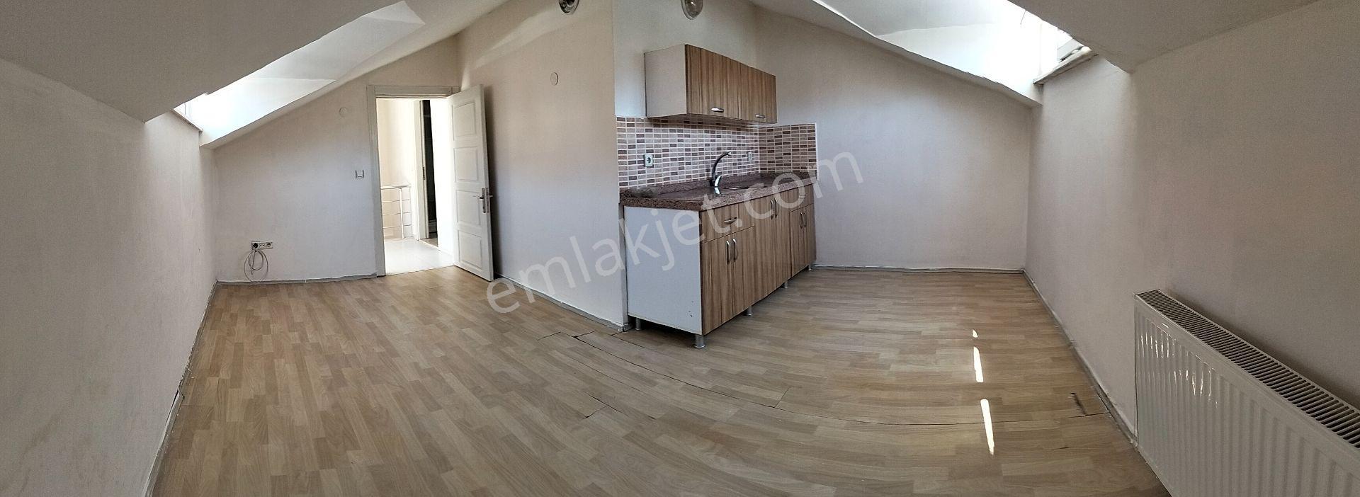 Merkez De Üst Dubleks 3+1 Teraslı Balkonlu 2 Banyo Wc Li Asansörlü - Görsel 24